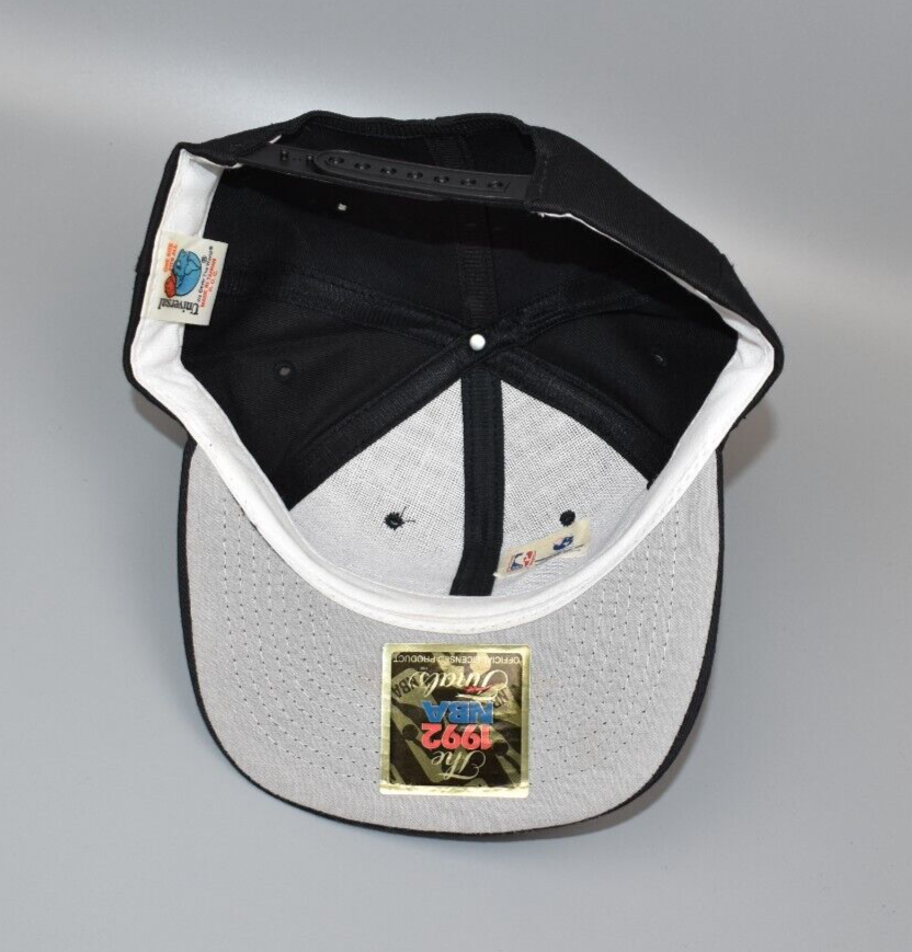 Vintage Chicago Bulls NBA Championship Logo Athletic Strapback Hat