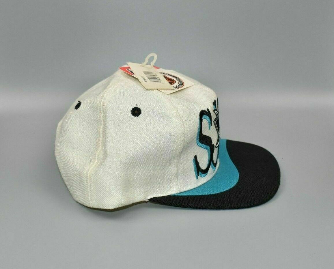 Mitchell & Ness NHL San Jose Sharks Vintage Sharktooth Snapback Hat