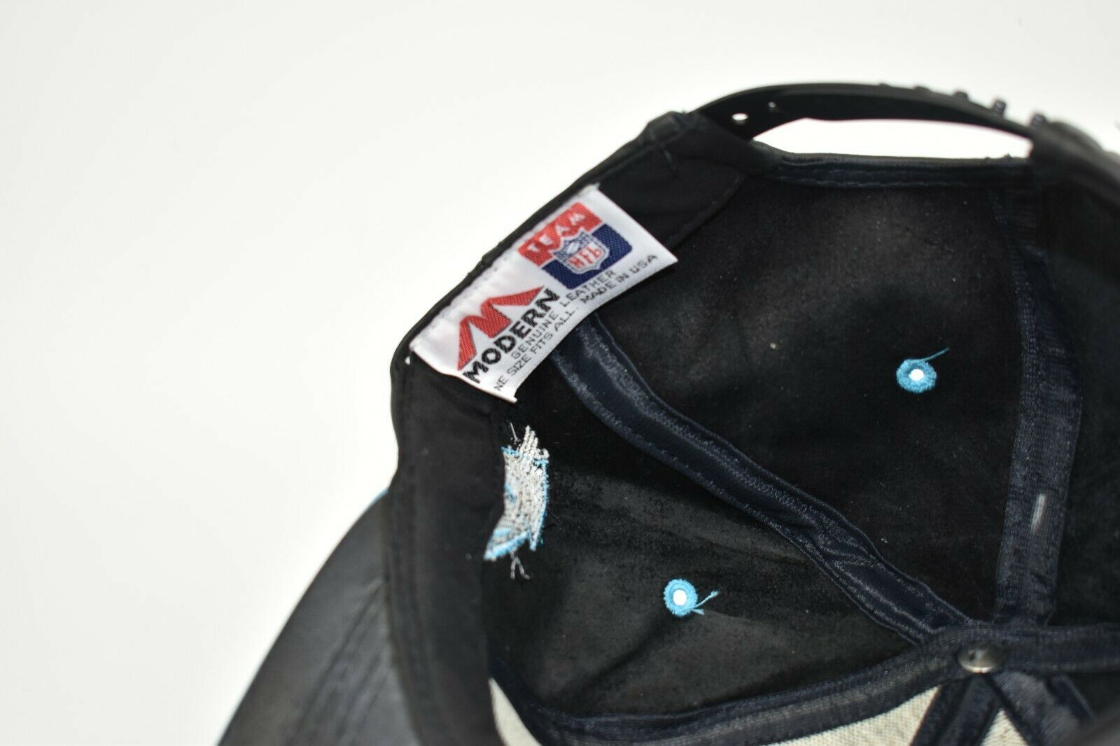 Carolina Panthers NFL Team Vintage 90's Modern Brand Leather