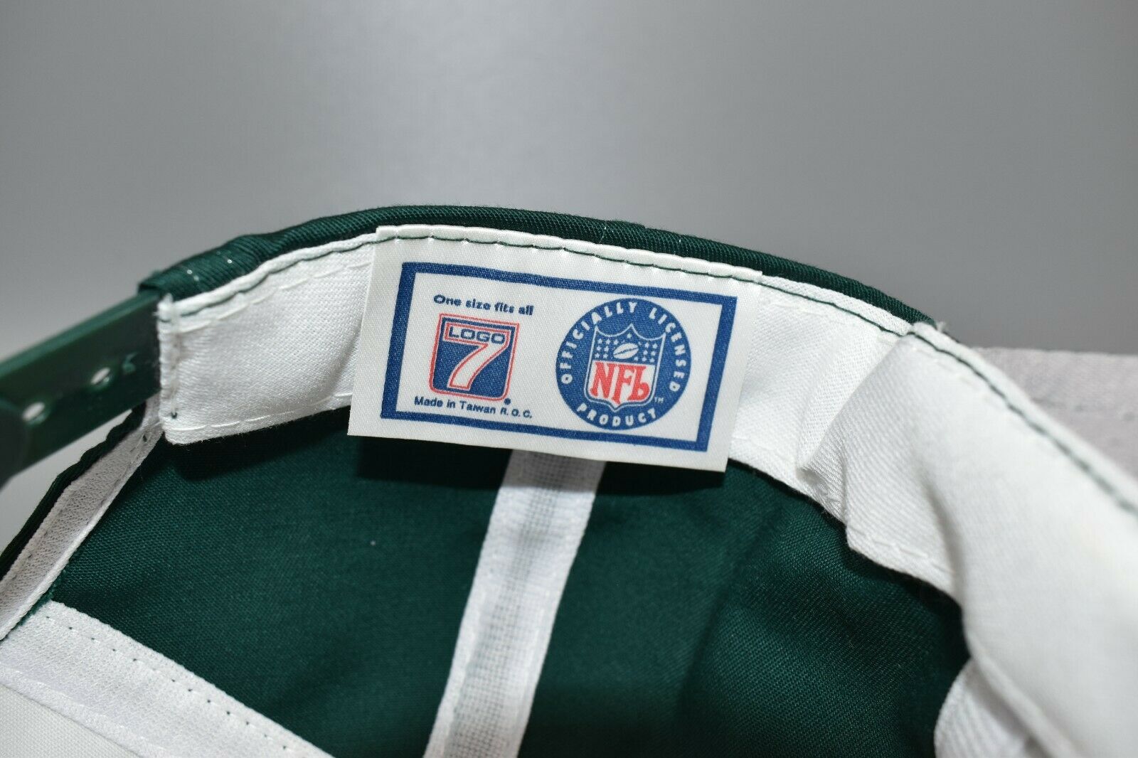 Green Bay Packers Vintage 90's Logo 7 Splash Twill Snapback Cap