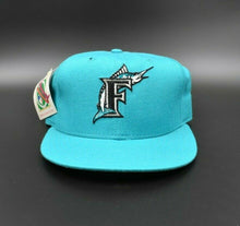 Load image into Gallery viewer, Florida Marlins Vintage New Era 59FIFTY Diamond Fitted Cap Hat - Size: 7
