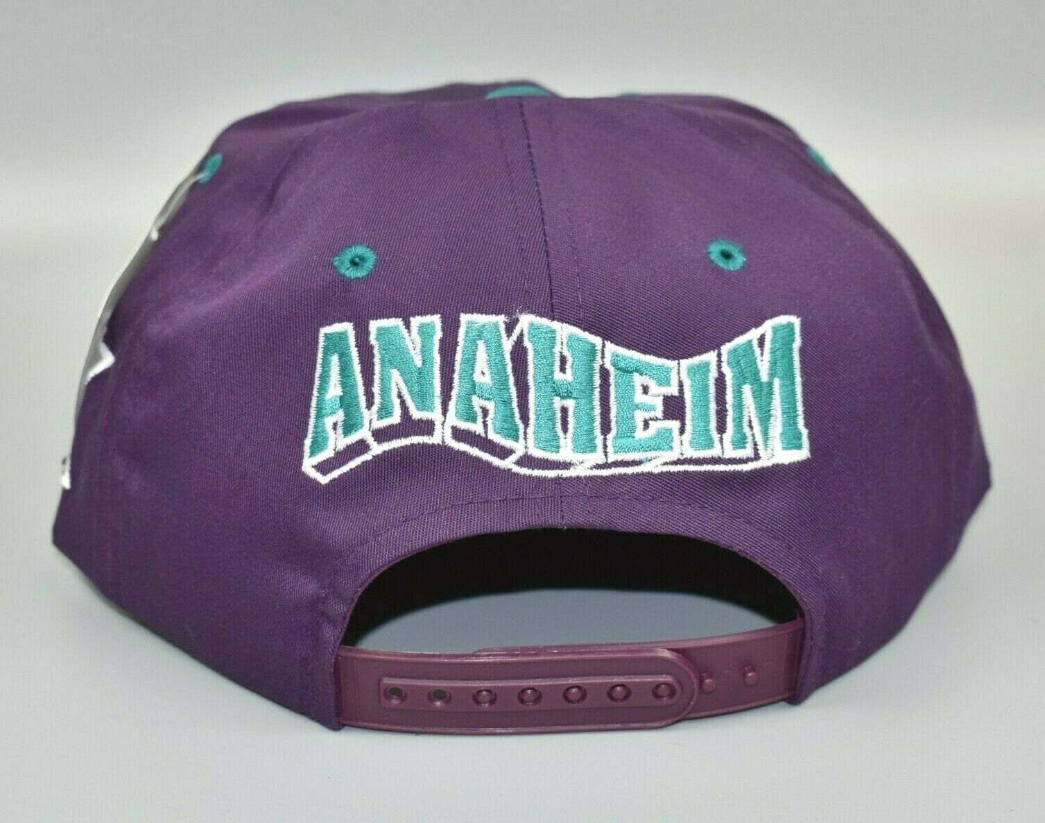 Anaheim Mighty Ducks NHL Vintage 90's G-Cap The Wave Snapback Cap