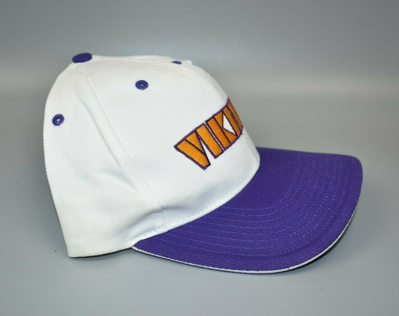 Vintage Minnesota Vikings Snapback Hat Sports Specialties Script NFL 100%  WOOL