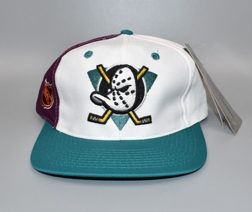 Vintage Anaheim Mighty Ducks Snapback Hat. Signatures Hockey NHL