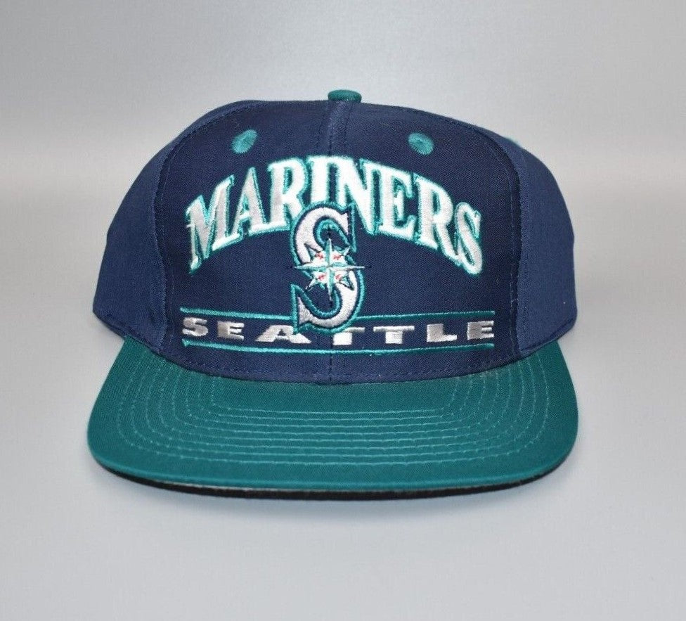 Seattle Mariners Vintage Baseball Team Logo 2 1/4 inch in diameter  pin/button NEW!